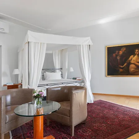 Hotel Grand Europe