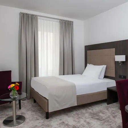Hotel Grand Europe
