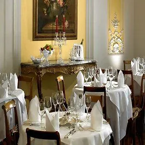 Grand Europe Hotel 4*