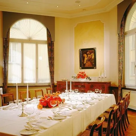 Grand Europe Hotel 4*