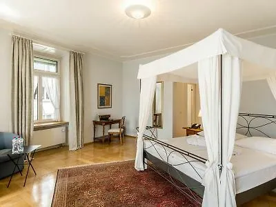 Отель Grand Europe 4*